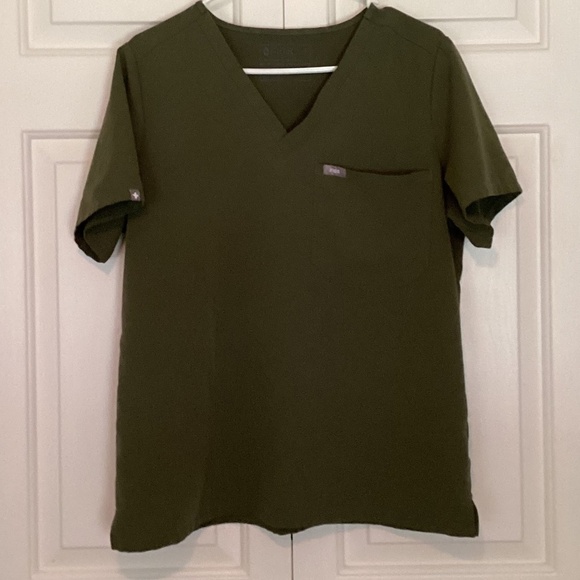 Figs scrub top - Picture 1 of 3